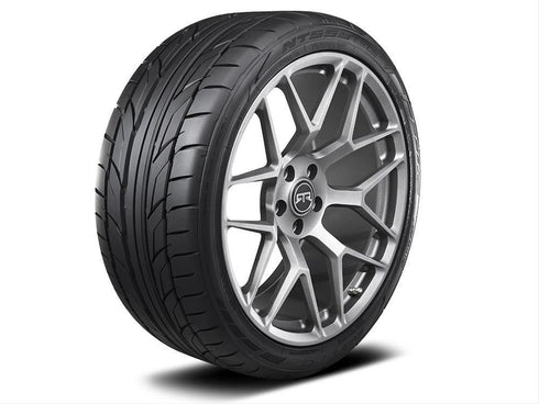 Nitto NT555 G2 ULTRA PERFORMANCE TIRE 305/35/20